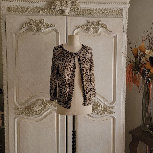 August Silk Women’s Leopard Print Sweater Size M - Picture 1 of 7